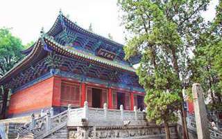 企业名称和老板的八字？企业家的八字
